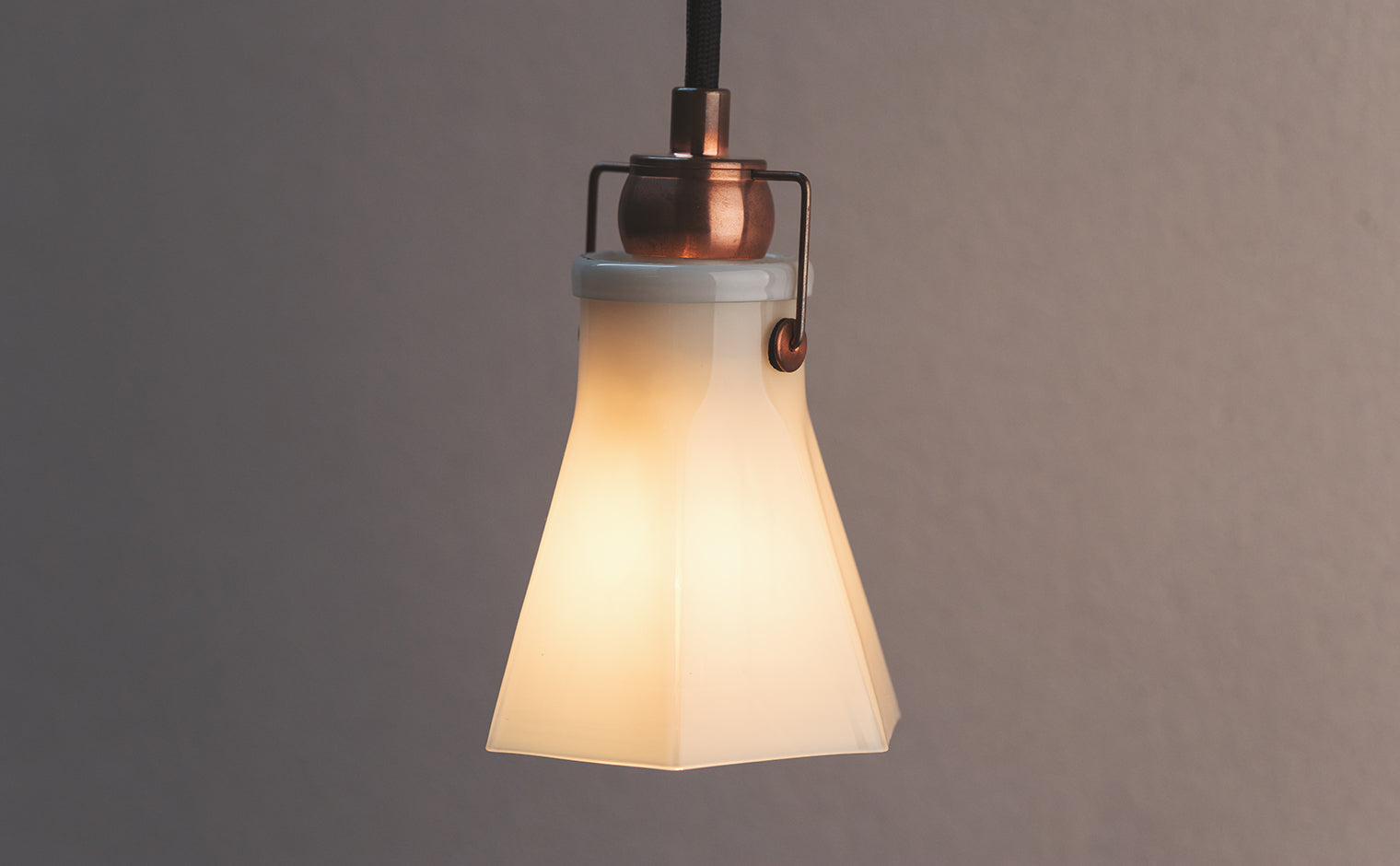 Rokkakei Pendant Light S White – PETER IVY FLOW LAB