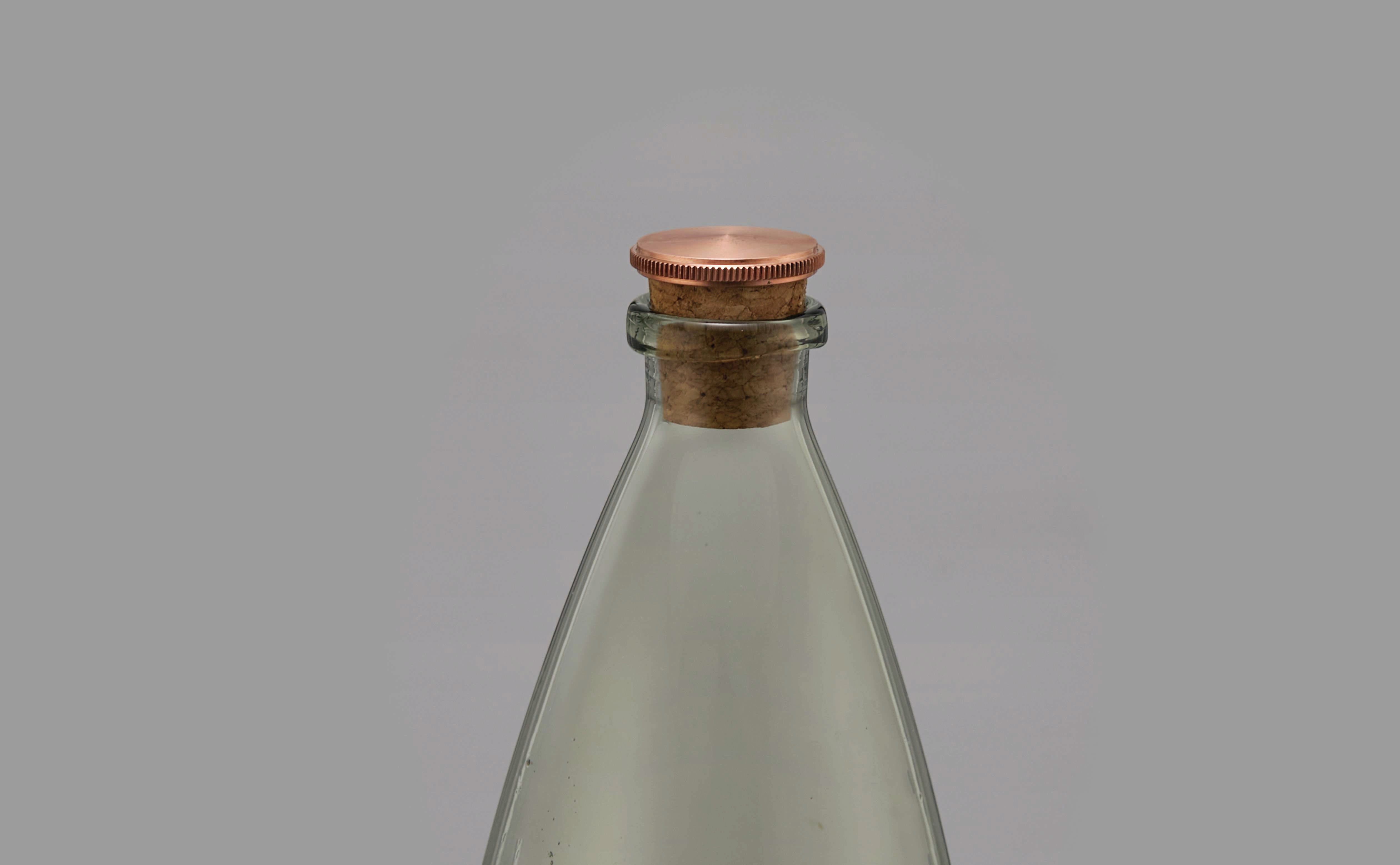 Bottle M – PETER IVY FLOW LAB
